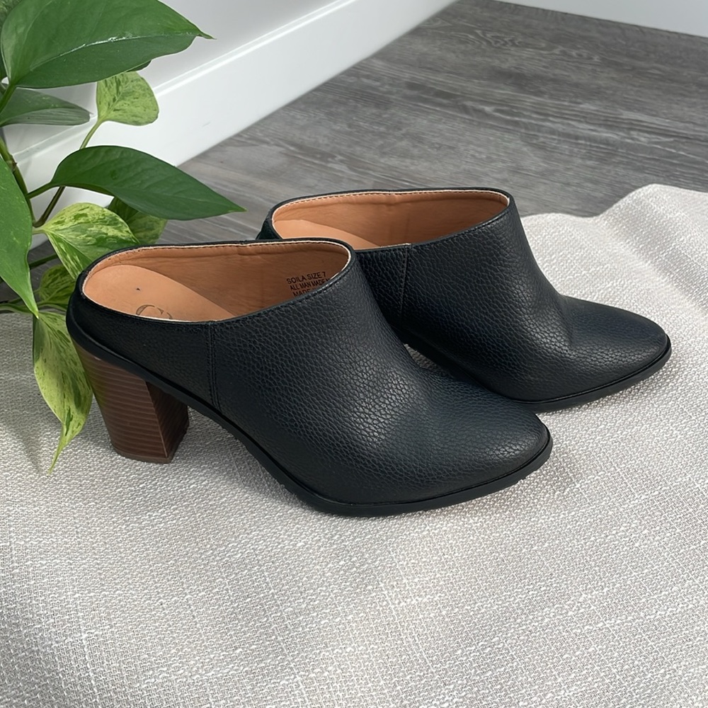 Heeled Mule Shoes, Black, size 7